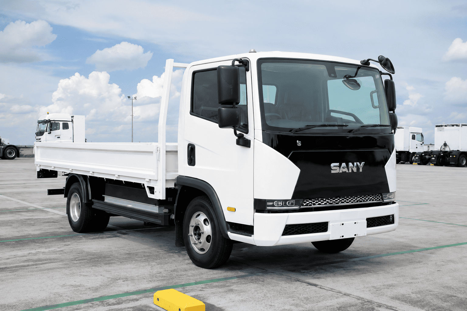 Sany FR-601 14FT electric lorry front view